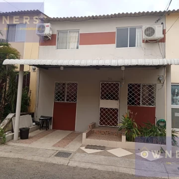 VENTA CASA 3 DORMITORIOS ECOCITY  SEGURIDAD 24/7 (AGE)