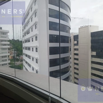 VENTA OFICINA  CON PARQUEO VISTA AL RIO PUERTO SANTA ANA (AGE)