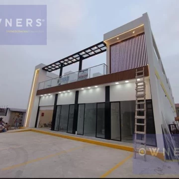 ALQUILER LOCALES PLAZA COMERCIAL ROMADERA AV NARCISA DE JESUS (JLR)