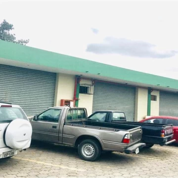 ALQUILER DE BODEGA VIA DAULE SEGURIDAD 24/7 2 PARQ (JLR)