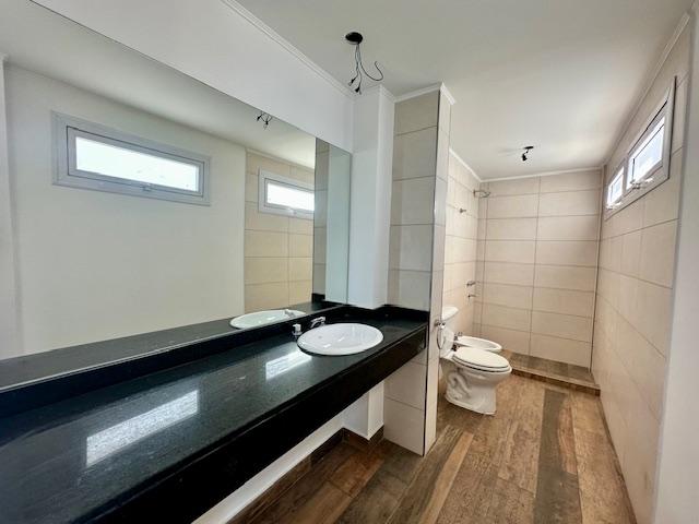 Baño con bosx de ducha suite