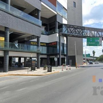 Local en renta o venta en Monterrey