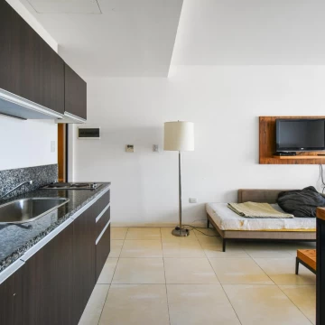 Venta Monoambiente amoblado en Wyndham Condominios
