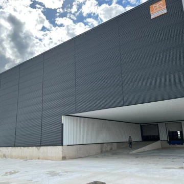 Depósito en Alquiler de 1200 m2 en Benavidez