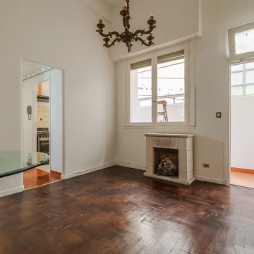 ¡¡Departamento de 2 ambientes Apto Credito con patio , en San Telmo!!