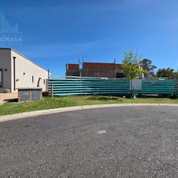 Casa en venta San Pablo Pilar 4 ambientes con pileta en contrucción