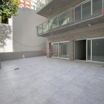 Venta - 4 ambientes con patio - Belgrano