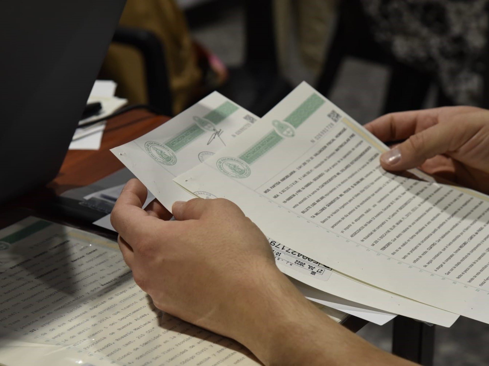 Qué impuestos y gastos se pagan al vender una propiedad en Argentina