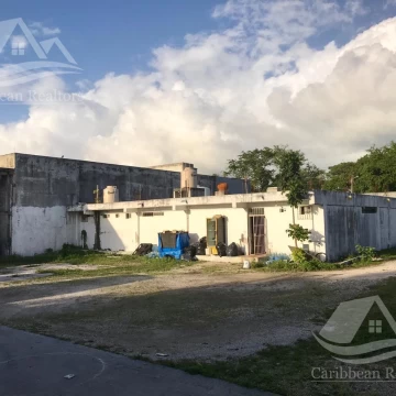 Edificio Comercial en Venta en Sm 65