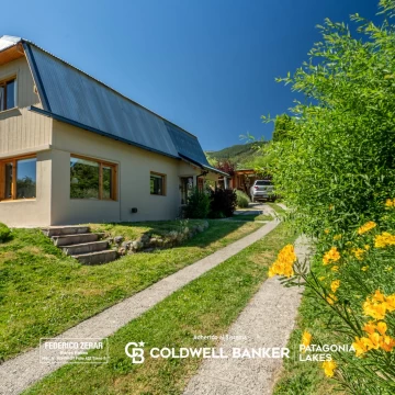 Venta Dos Viviendas: Casa 4 Amb   Depto 2 Amb sobre Lote de 750 m² Pinar del Lago Bariloche
