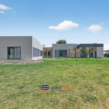 Casa a la venta en Comarcas de Lujan, La Elina a estrenar, Ruta Provincial N° 6, Km 155