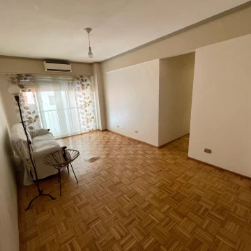 VENTA DEPARTAMENTO 3 AMBIENTES C/PATIO BELGRANO R