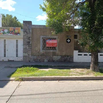CASA EN VENTA DE DOS DORMITORIOS