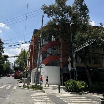 RENTA OFICINA EN COL DEL VALLE