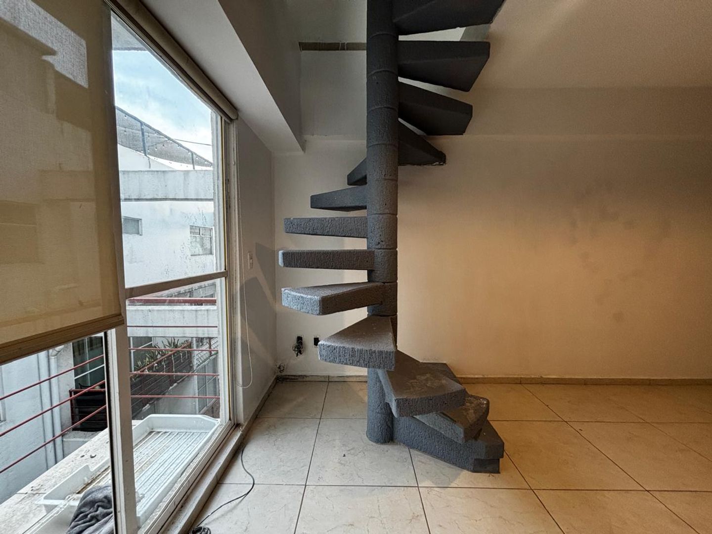 ESCALERA.jpg