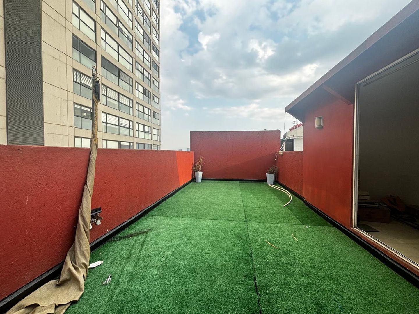 ROOF 2.jpg