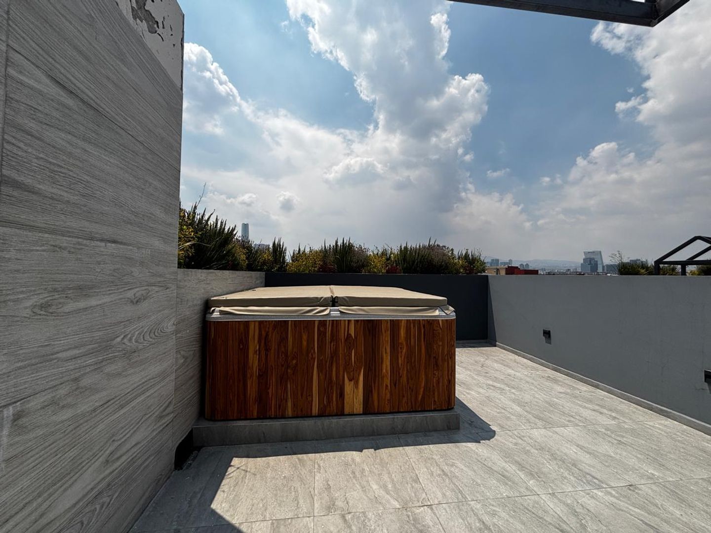 jacuzzi.jpg