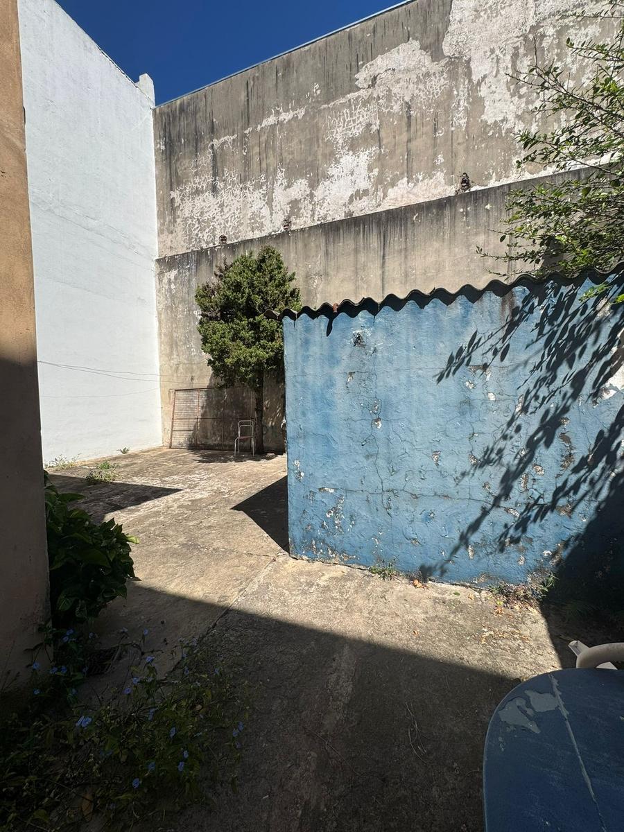 Fondo con cuarto guardado