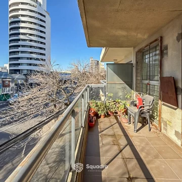 VENTA - Departamento de 2 dormitorios, con patio - Barrio Arroyito, Rosario. APTO CRÉDITO.