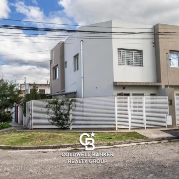 Duplex en Portal de Lesser (zona norte)