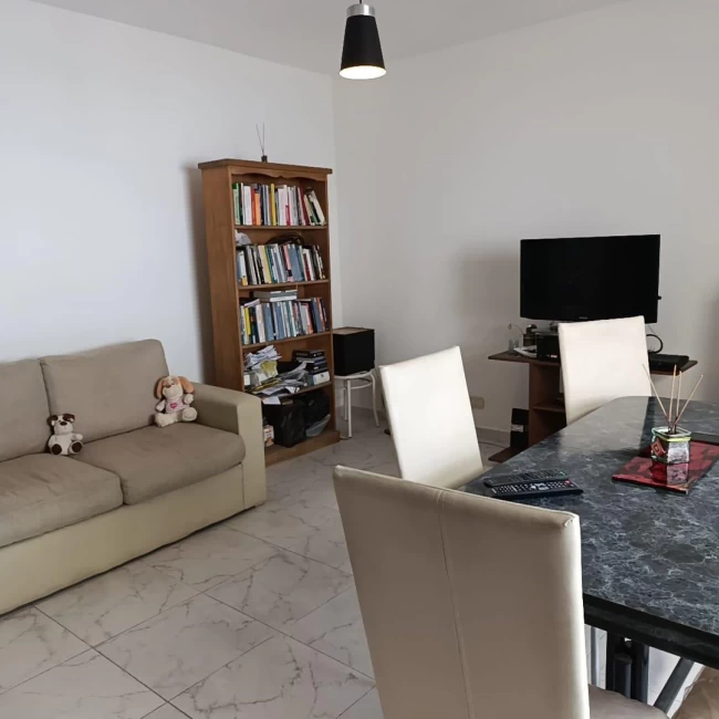 VENTA-DEPARTAMENTO-2 AMBIENTES- COCHERA-OPORTUNIDAD