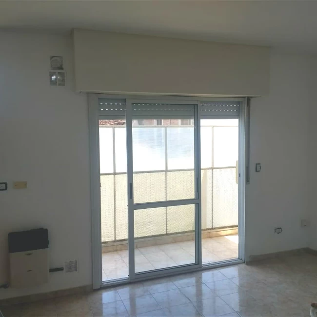 Venta departamento 3 ambientes y cochera en San Andrés, zona AGUSTINIANO