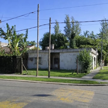 Locales/Terreno en VENTA en Benavidez frente a la estacion de Trenes - OPORTUNIDAD