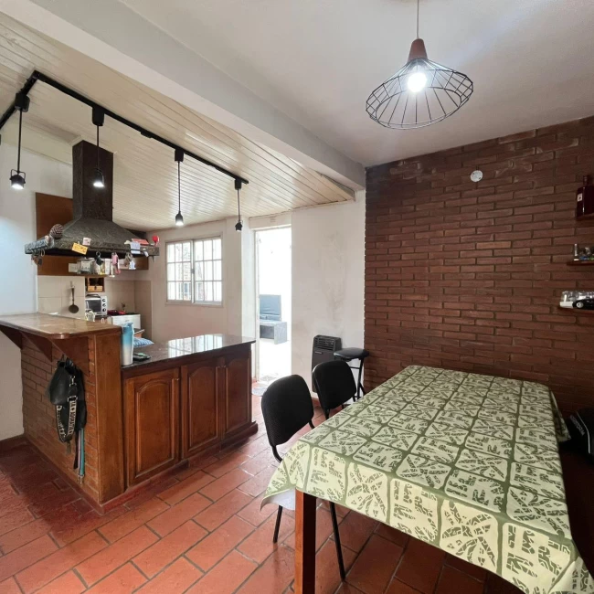Venta casa 3 ambientes en Haedo