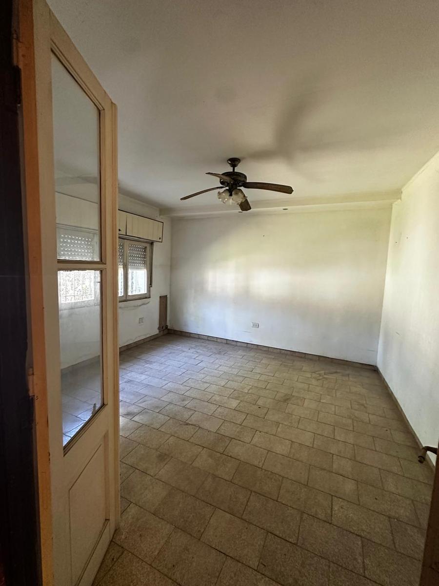 Venta Casa A Refaccionar Terreno Mercedes Permuta - 3