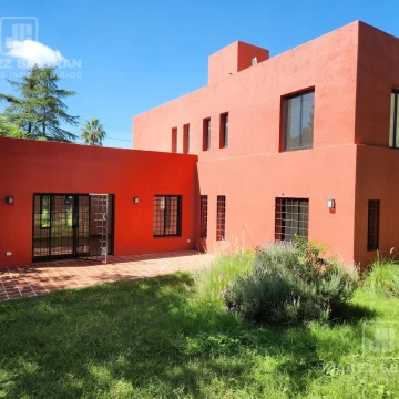 Casa 3 dormitorios en venta - Nuestra Señora de la Consolación, Villa Allende Golf