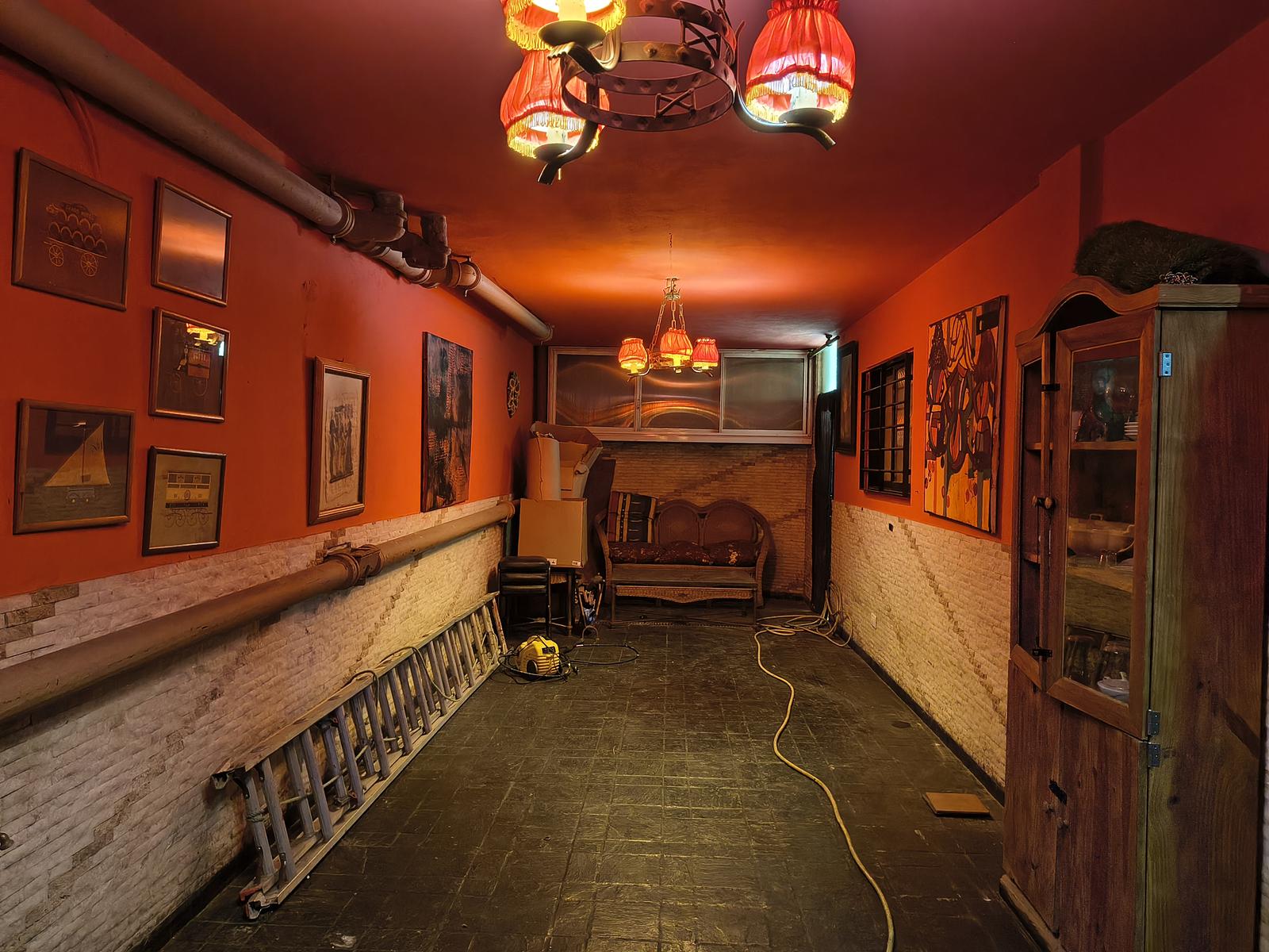 GARAGE