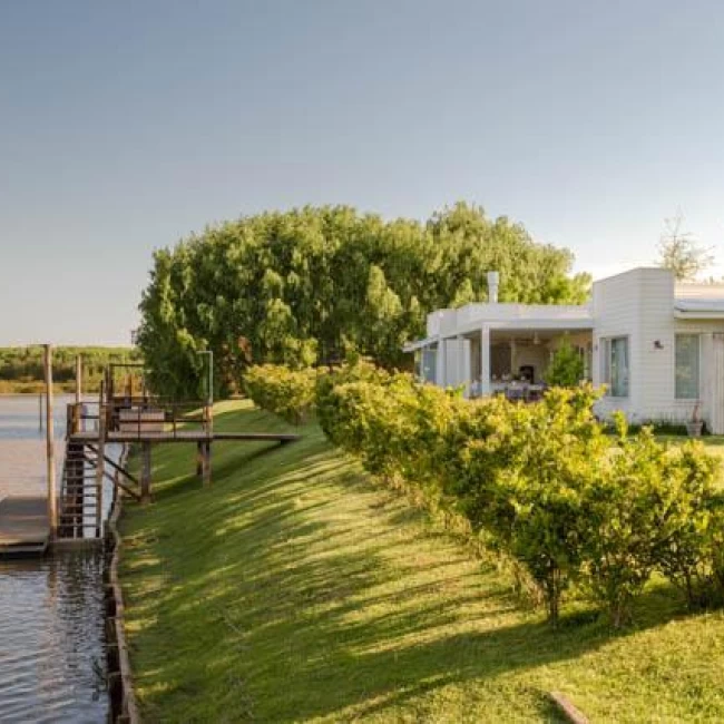 VENTA CASA 4 AMBIENTES COUNTRY NAUTICO ISLA DEL ESTE