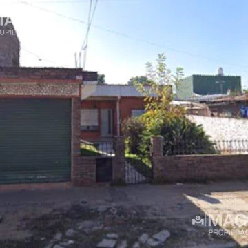 Casa Local Venta en Isidro Casanova