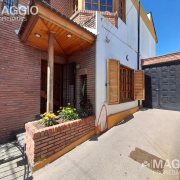 VENTA CASA 5 AMBIENTES SAN JUSTO