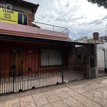 VENTA PH EN VILLA LUZURIAGA