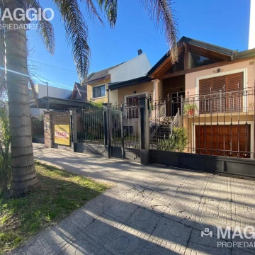 Casa 4 Ambientes Venta en El Palomar