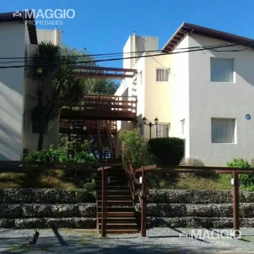 PH EN VENTA VILLA GESELL 3 AMB C/PATIO