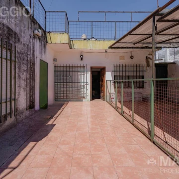 Casa Venta en Villa Luzuriaga