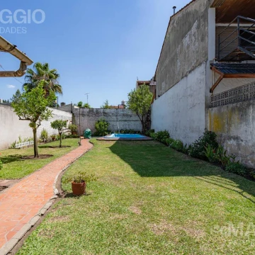 Venta Casa en Villa Sarmiento
