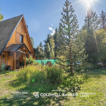 VENTA OPORTUNIDAD- Casa   Cabaña ,Barrio 3 Lagos, sobre lote de 382m2 Bariloche