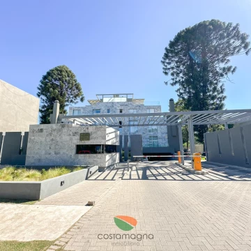 Milnuevediez Villa Belgrano, parece una casa pero es un departamento.