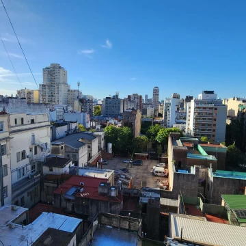 Departamento en  venta Balvanera 2 ambientes piso alto muy luminoso
