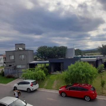 Casa en  VENTA EN LAS CAÑITAS BARRIO PRIVADO