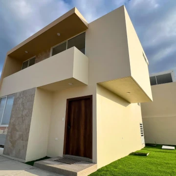 CASA EN VENTA EN LA VÍA MANTA - JARAMIJO