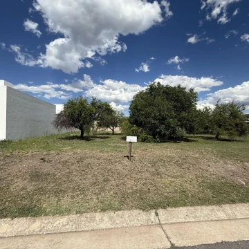 Terreno en Venta en Las Cañitas Barrio Privado listo para construir