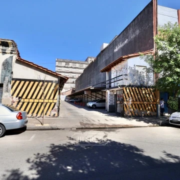 Playa de estacionamiento en Venta en barrio Centro