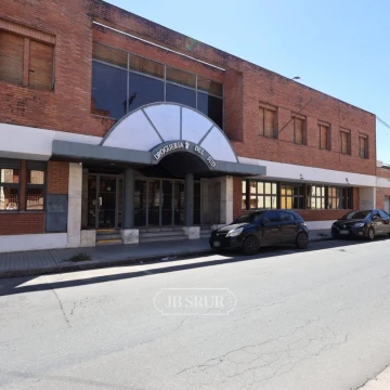 Importante Planta en  venta en barrio Alberdi