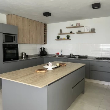 Casa en Venta en Tejas 4 – 3 Dormitorios – Pileta – Cochera Doble