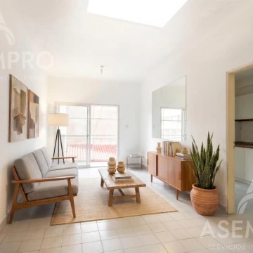 Departamento en  Venta . 3 Ambientes . Saavedra .  Parrilla.  Cochera.