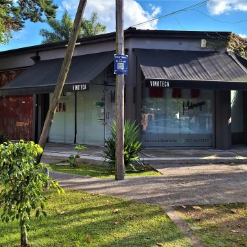 venta local. departamento. LOTE ESQUINA EN CENTRO DE CITY BELL